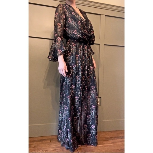HOLLY & Joey Paris Bell Sleeve Surplice Neck Floral Maxi Dress Sheer Metallic S - Picture 3 of 15